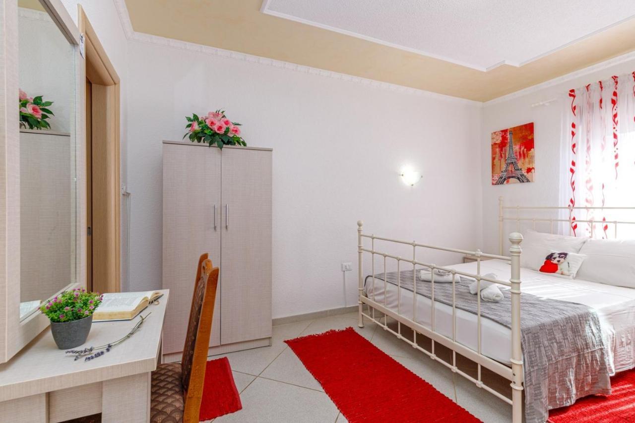 Genoa Rooms Poreč Eksteriør bilde