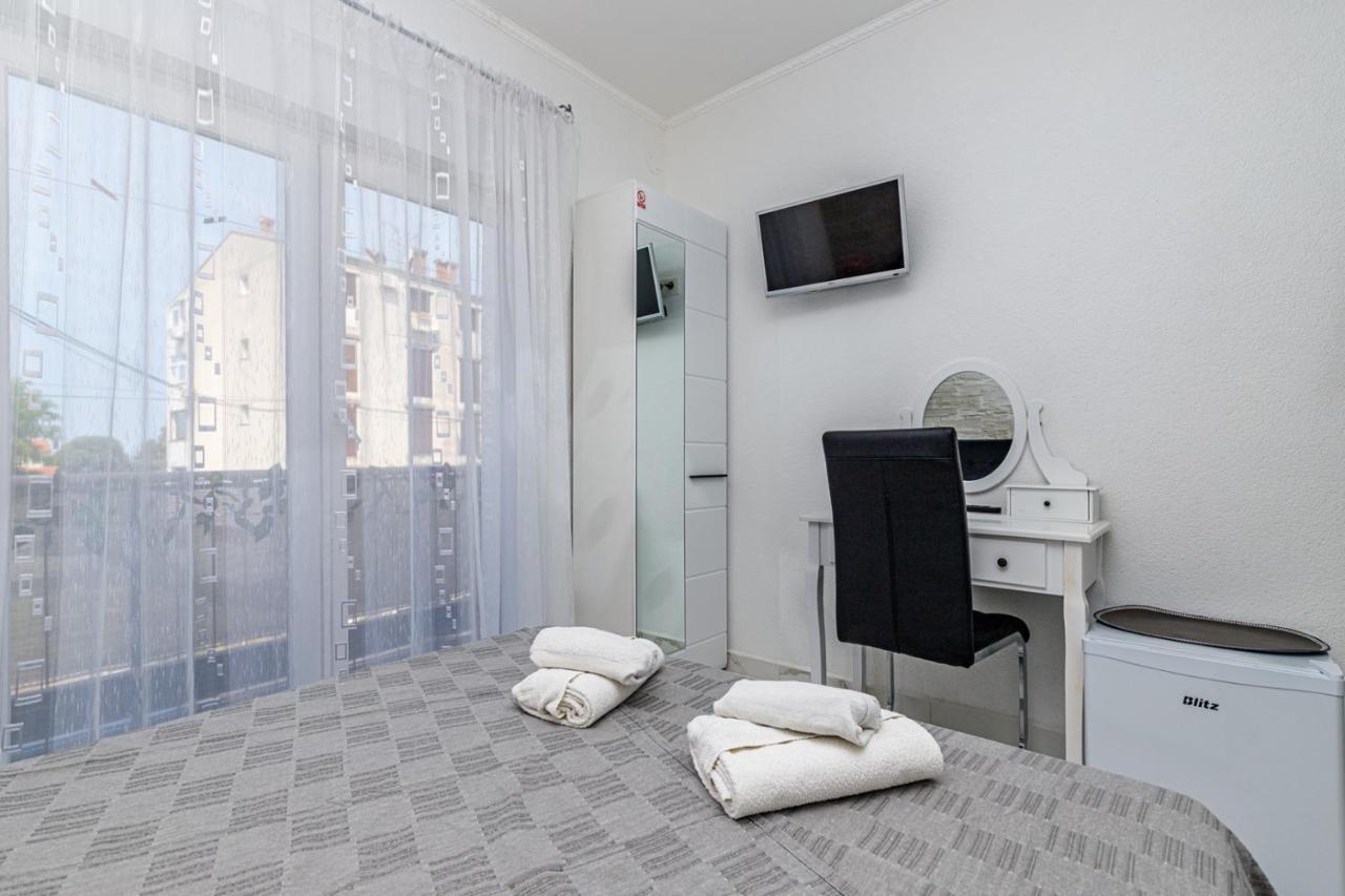 Genoa Rooms Poreč Eksteriør bilde
